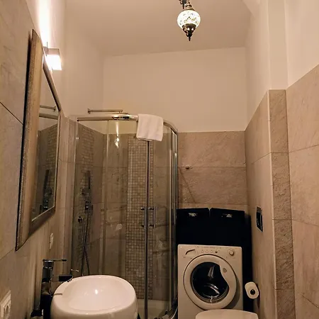 Apartment Un Angolo Di Oriente A Due Passi Da San Pietro *
